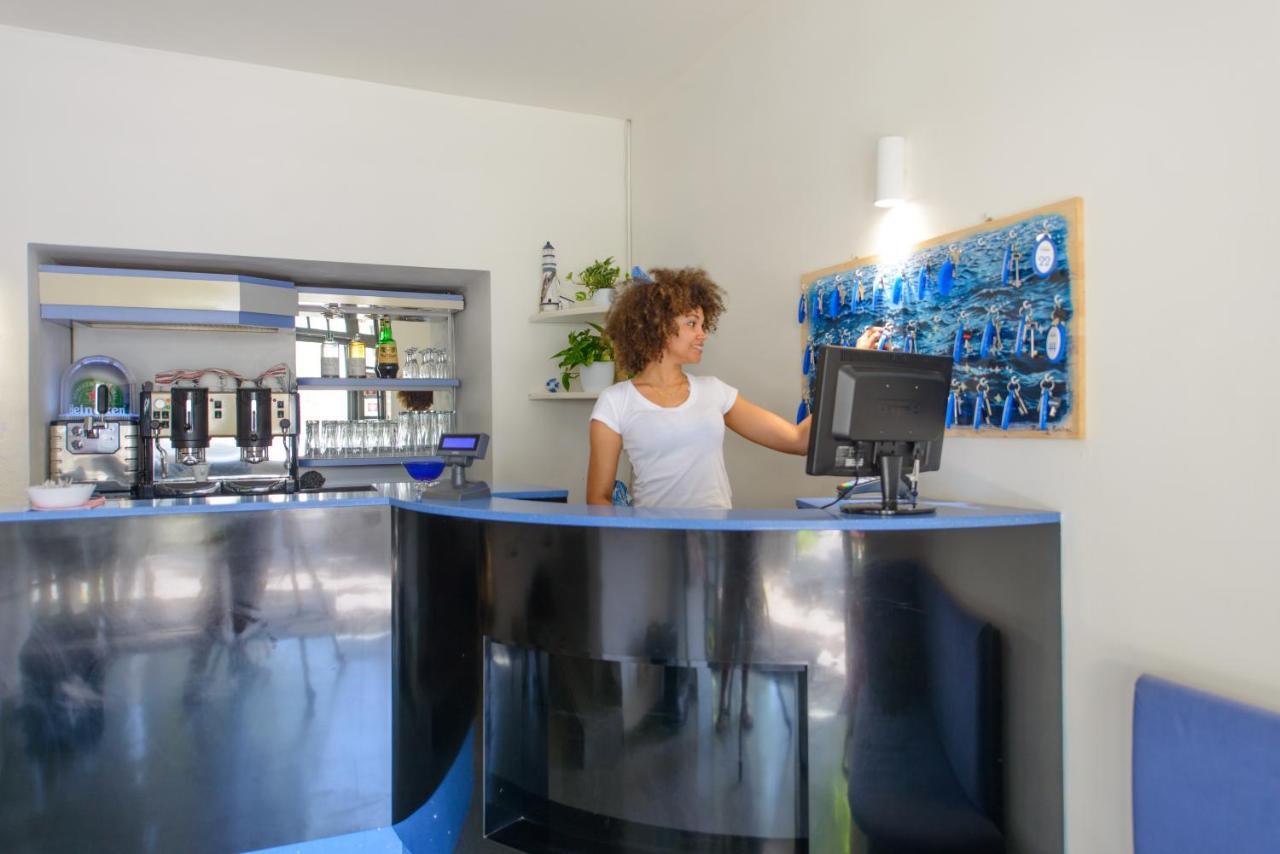 Hotel Paloma Beach Front Chiringuitos Time Rimini Exterior photo